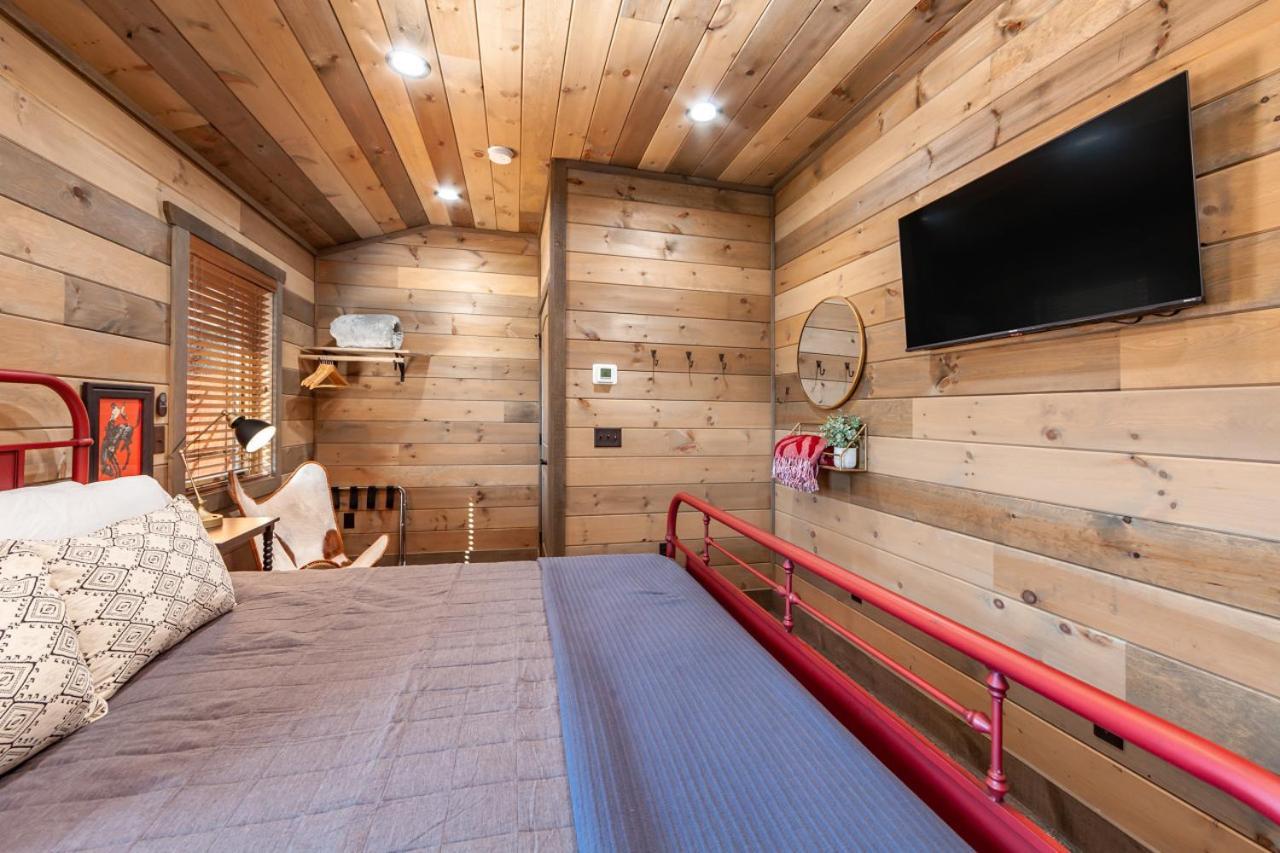 Splash Mountain Pool Hot Tub Theater Game Room Sevierville Exteriör bild