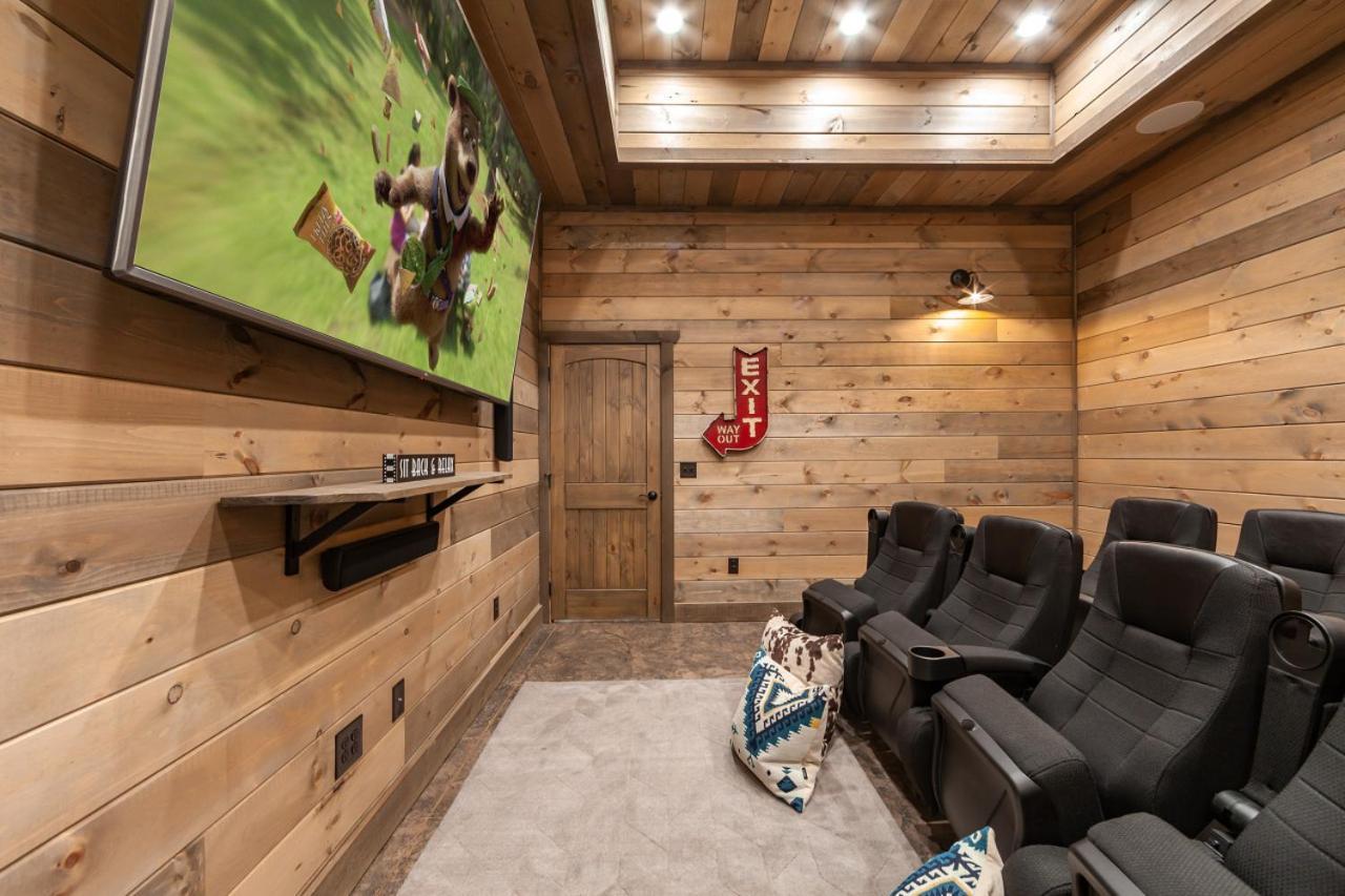 Splash Mountain Pool Hot Tub Theater Game Room Sevierville Exteriör bild