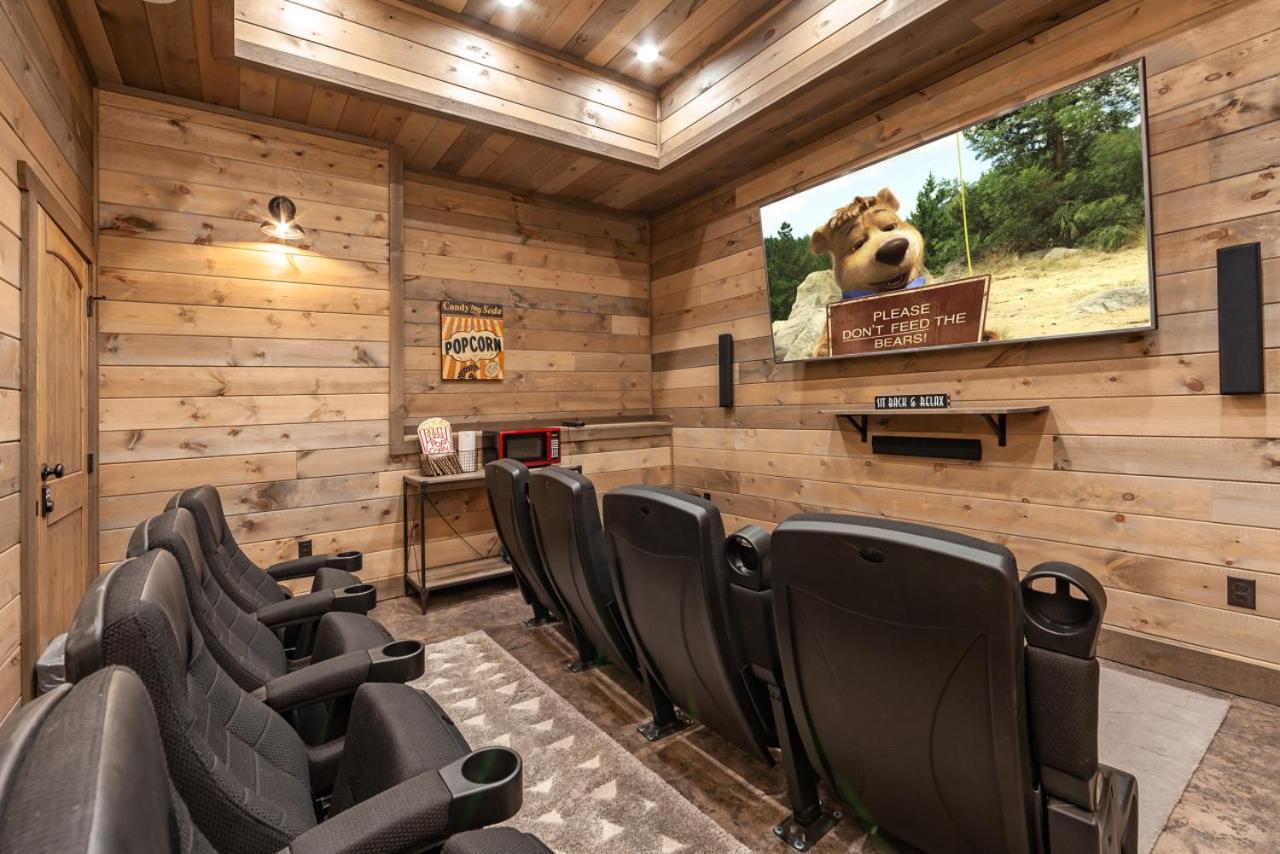 Splash Mountain Pool Hot Tub Theater Game Room Sevierville Exteriör bild