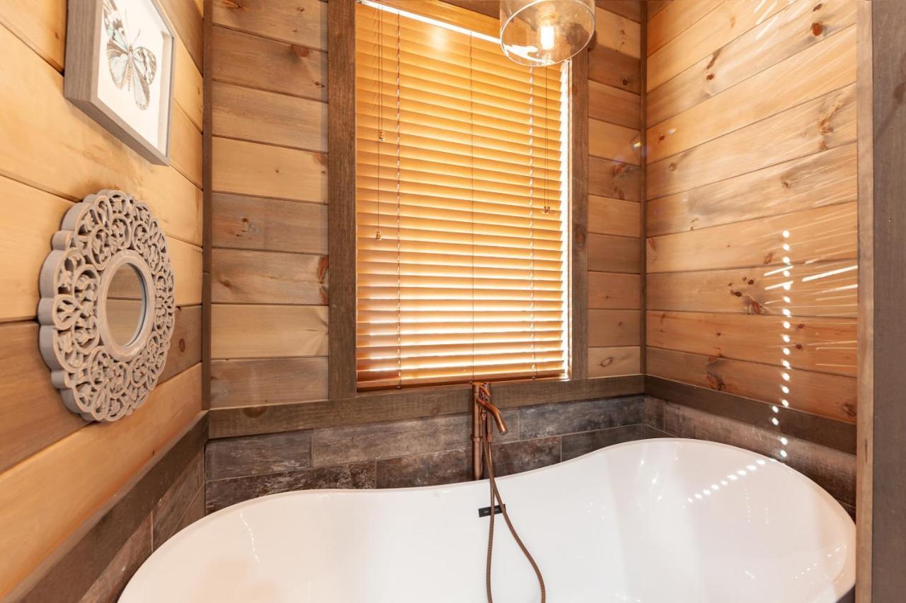 Splash Mountain Pool Hot Tub Theater Game Room Sevierville Exteriör bild