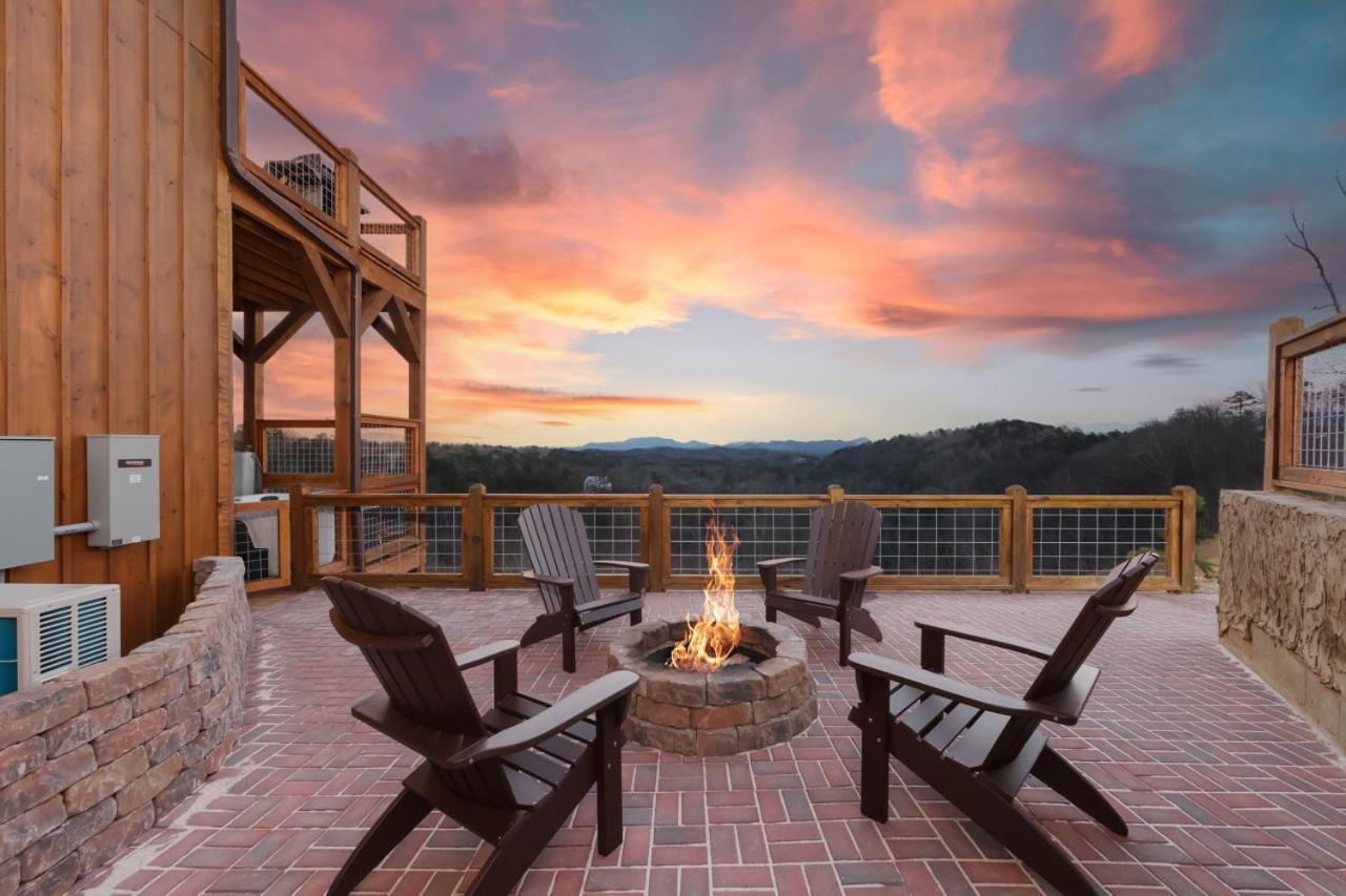Splash Mountain Pool Hot Tub Theater Game Room Sevierville Exteriör bild